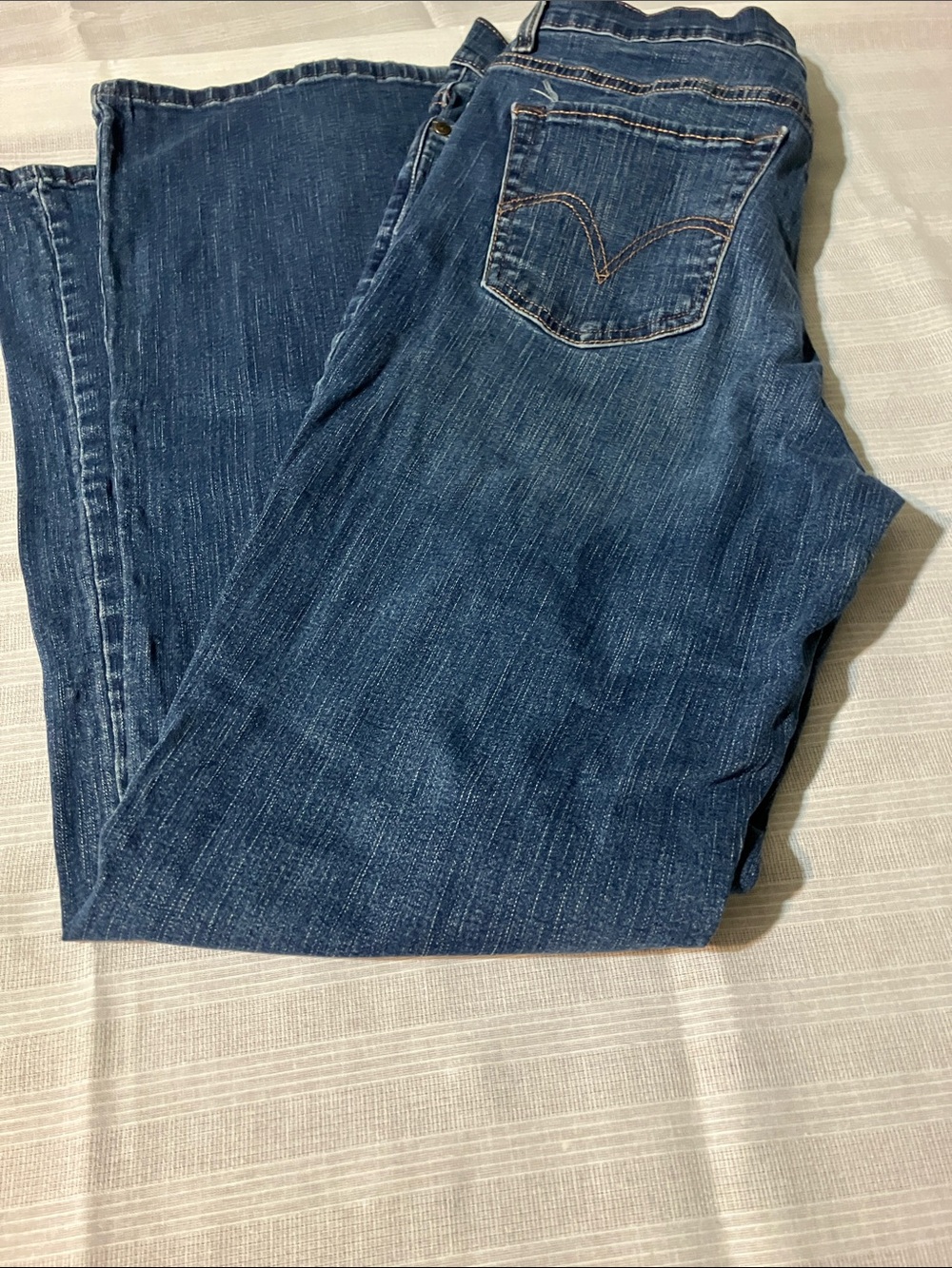 Women's Levi's Perfectly Slimming Boot Cut 512 Denim Jeans 14M